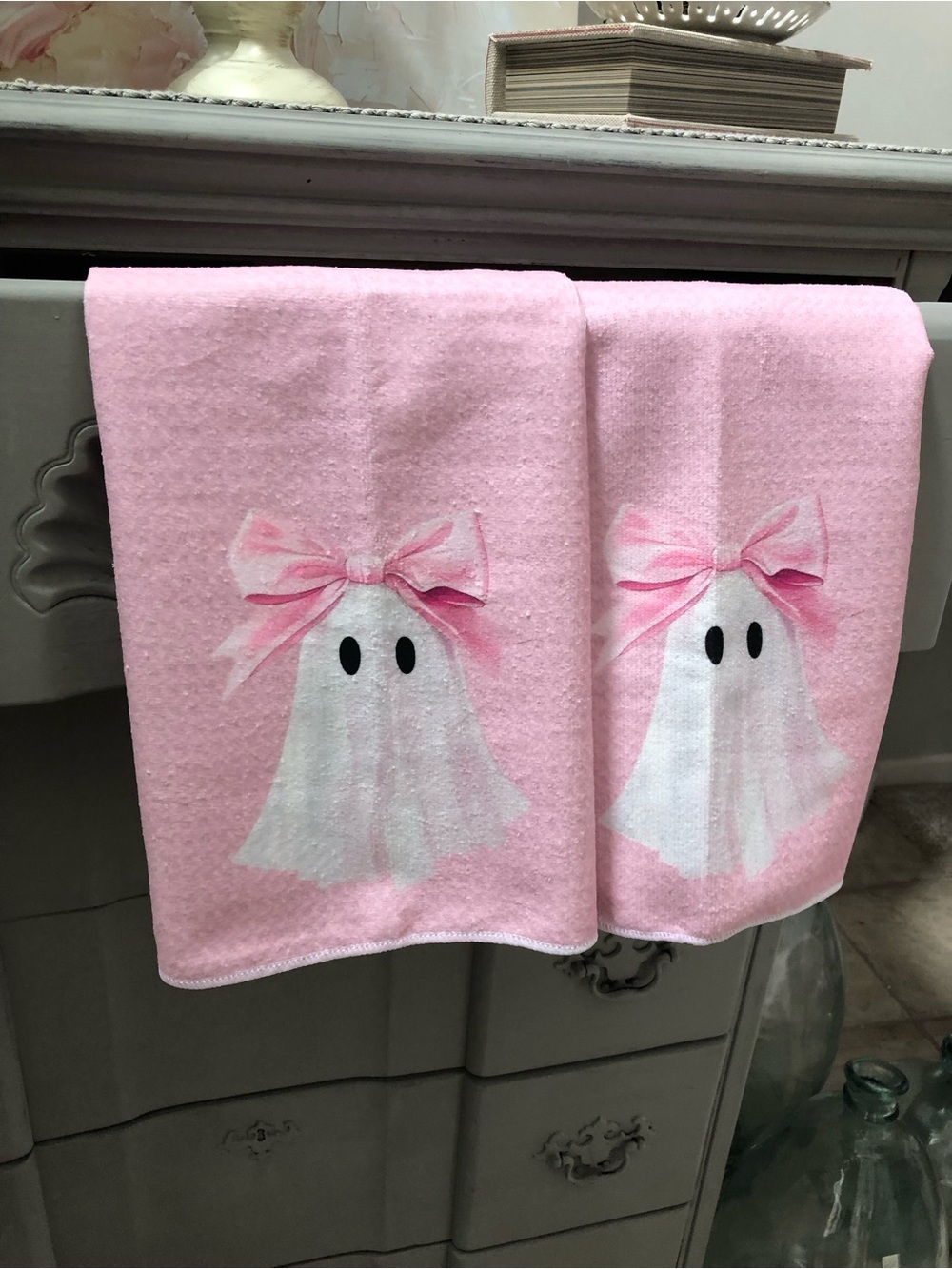 Pink Ghost Bow Embroidered Hand Towels - Cute Halloween Home Decor… - Picture 2 of 6